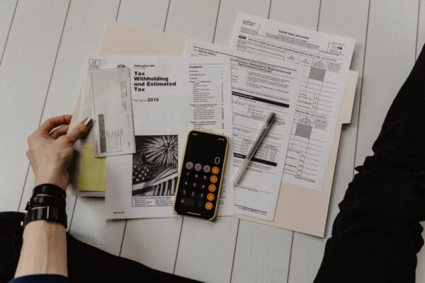 Blank estimate document on a desk